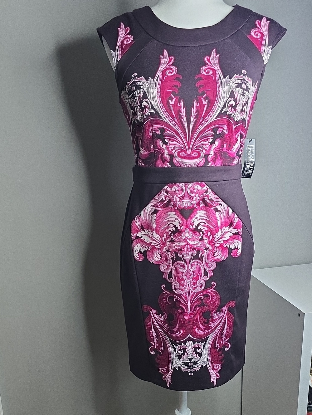 NWT New York & Company Plum Pink Baroque Scroll Ponte Sheath Dress XS